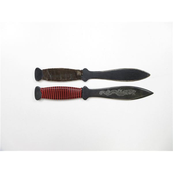 THROWING KNIVES