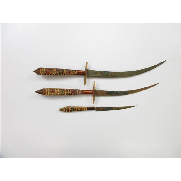 AFRICAN TYPE ORNAMENTAL KNIFE LOT