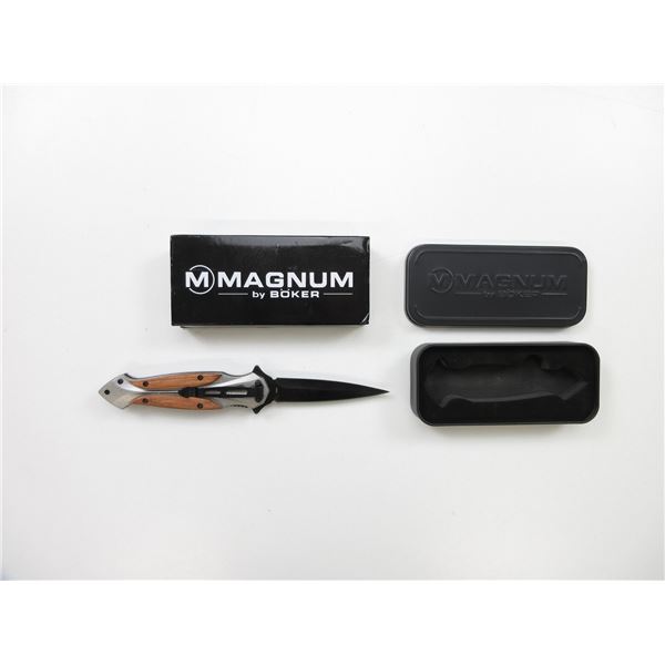 BOKER MAGNUM FOLDING KNIFE