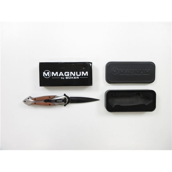 BOKER MAGNUM FOLDING KNIFE