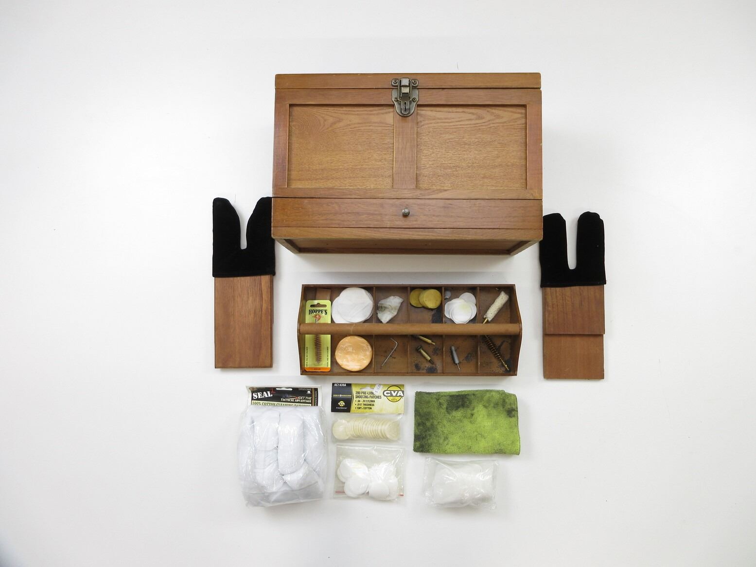 WOODEN GUN CLEANING KIT