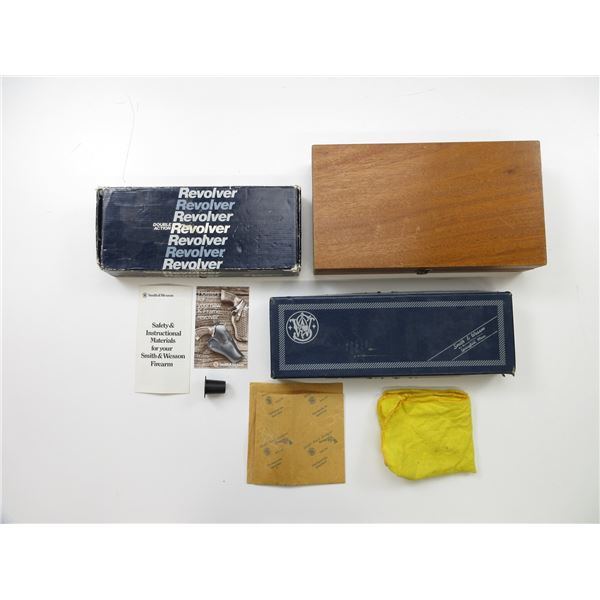WOODEN HAND GUN PADDED CASE LOT