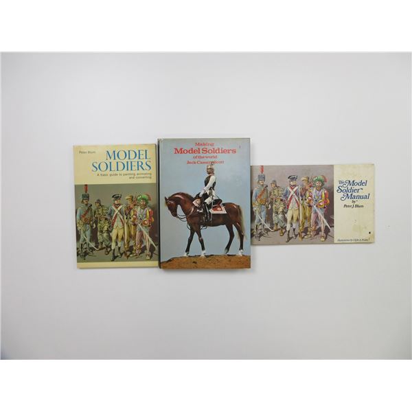 ASSORTED MODEL SOLDIER BOOK LOT