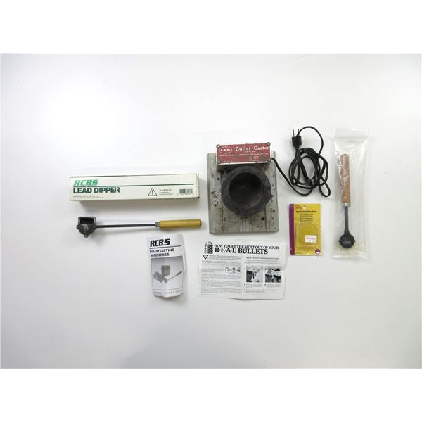 LEE LEAD POT AND ACCESSORIES LOT