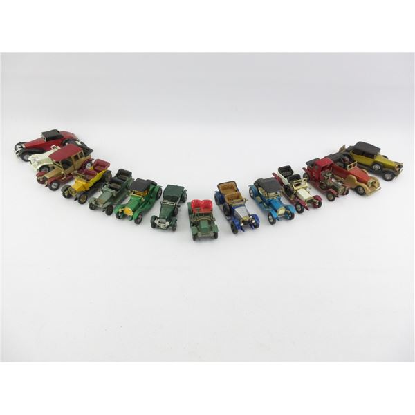 ASSORTED VINTAGE MODEL CARS LOT
