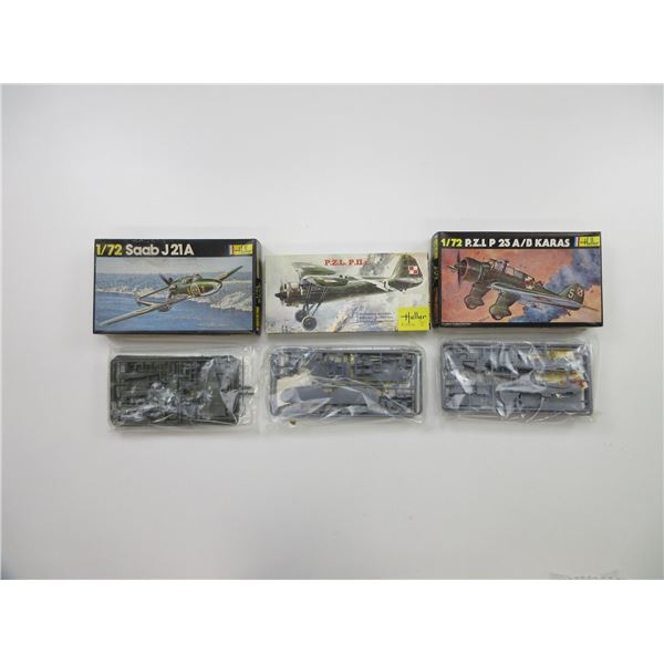ASSORTED MILITARY AIRPLANE MODEL LOT