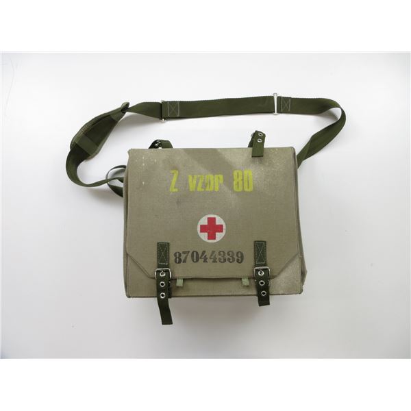 CZECH MILITARY FIRST AID BAG