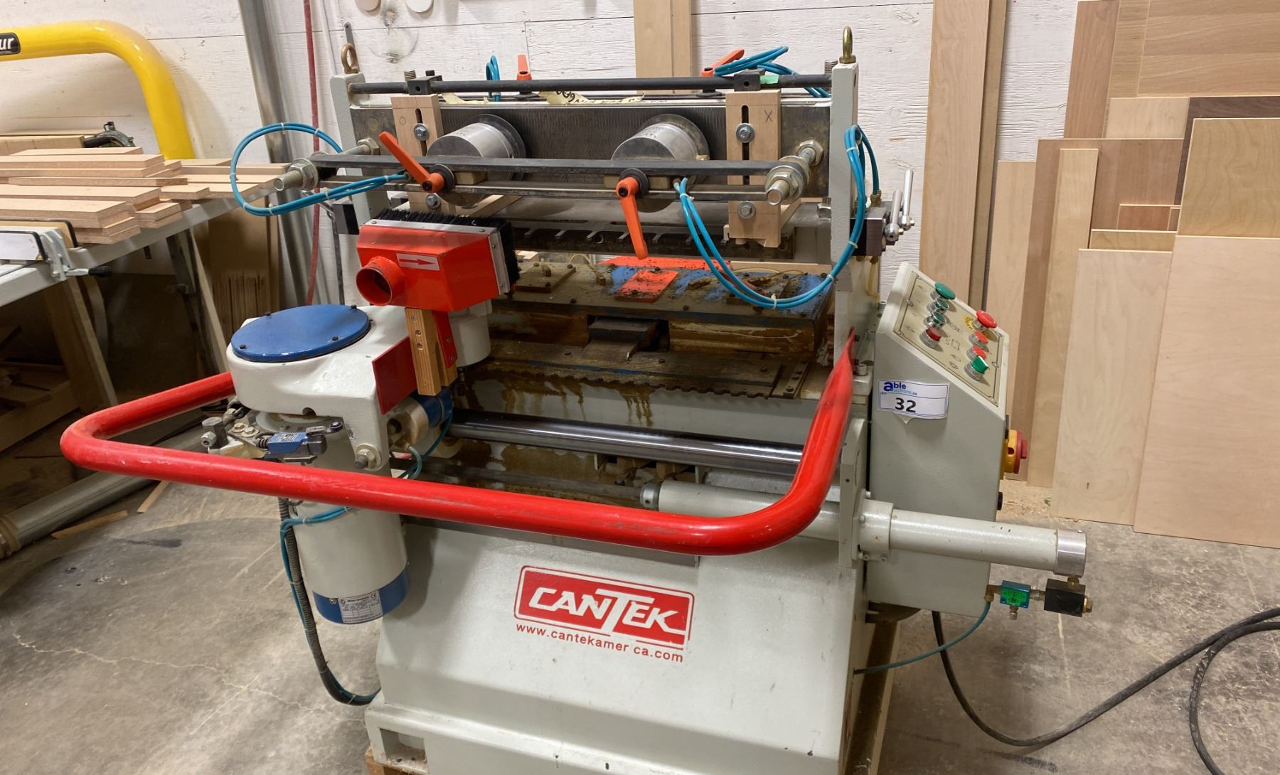 CANTEK AUTOMATED DOVETAIL ROUTER WITH PNEUMATIC CLAMPING. MODEL JDT-75 ...