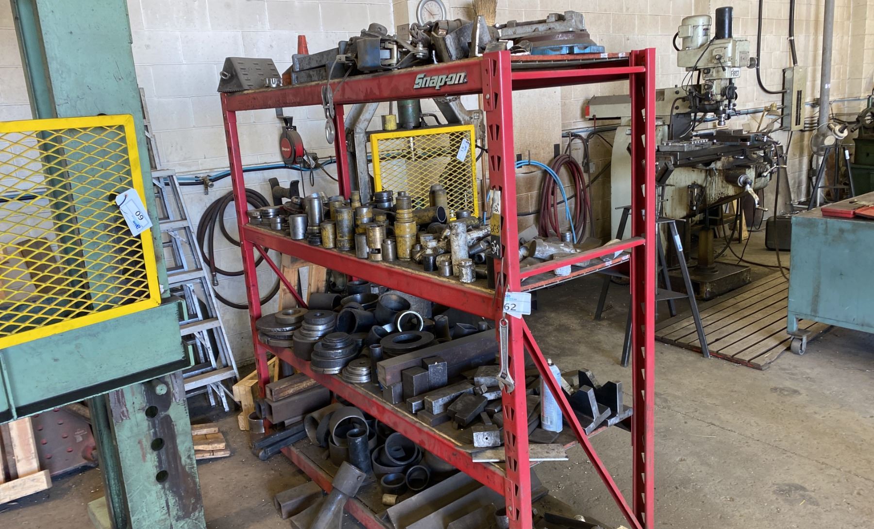Snap On Racking 2' X 6' SNAP-ON RACK AND HYDRAULIC PRESS CONTENTS