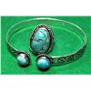 Image 1 : 14)  NATURAL OVAL SIZE 9 TURQUOISE RING WITH A DOU