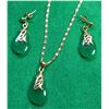 Image 1 : 1)  SET OF JADE JEWELLERY INCLUDING PENDANT ON 18"