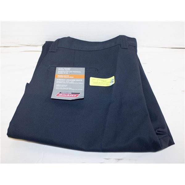 DICKIES 36x34 FLAT FRONT - STRAIGHT LEG REG FIT