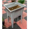 Image 1 : NEW RUGGED TUB LAUNDRY/SWAMP SINK W/ATTACHMENTS