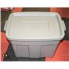 Image 2 : NEW RUBBERMAID 68 LITRE ROUGHNECK TOTE WITH