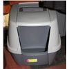 Image 1 : COVERED LITTER BOX W/SCOOP - NEW (19x17x18 APROX)