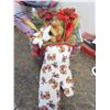 Image 1 : Oven Mitt Bouquet