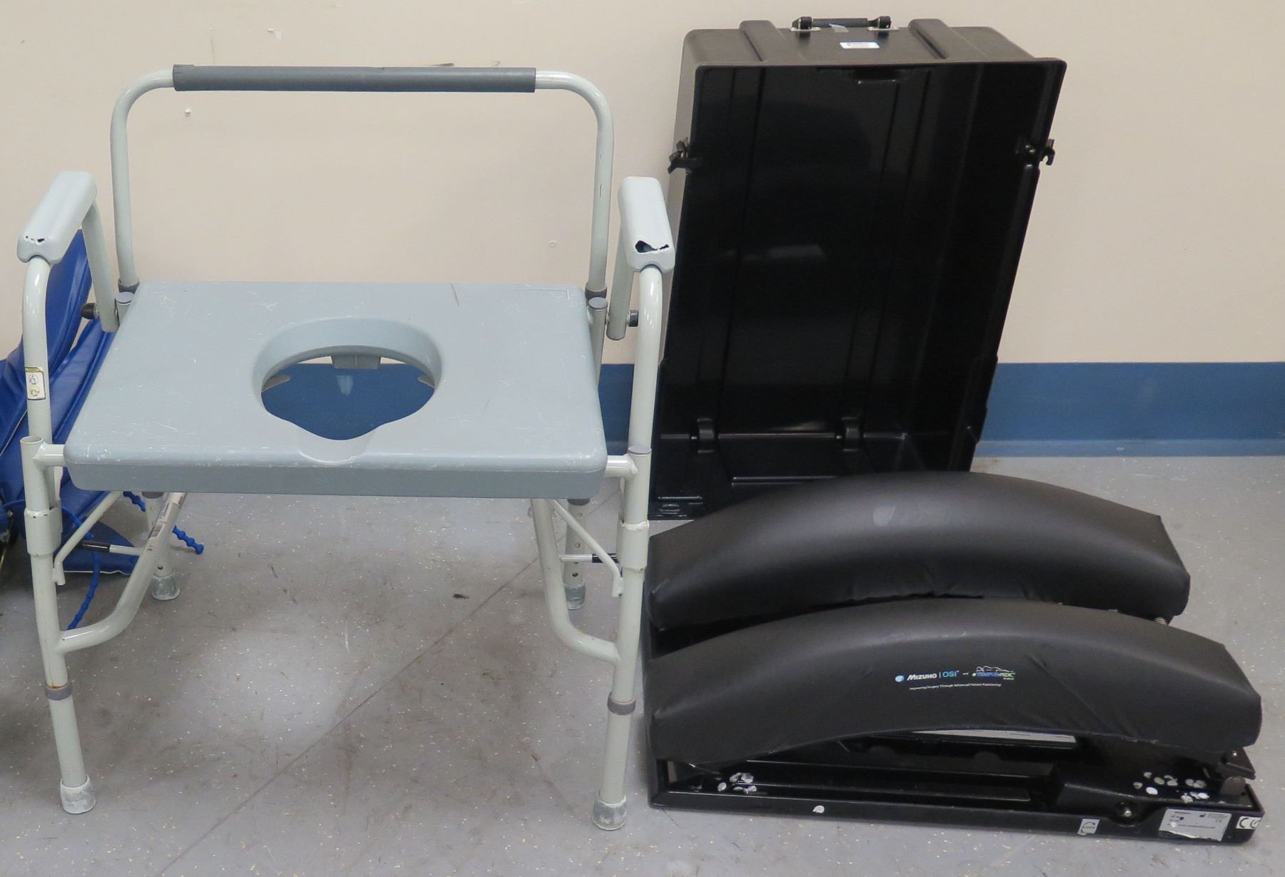 Portable Commode, Wilson Plus 5319G Radiolucent Frame, etc