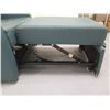 Image 8 : Reclining Padded Armchair w/ Pull Out Bed 84"L Extended x 26"W
