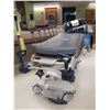 Image 4 : Stryker 1005 Rolling Hospital Stretcher Bed w/ Mattress