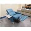 Image 2 : Champion Manufacturing 50578 Reclining Treatment Chair