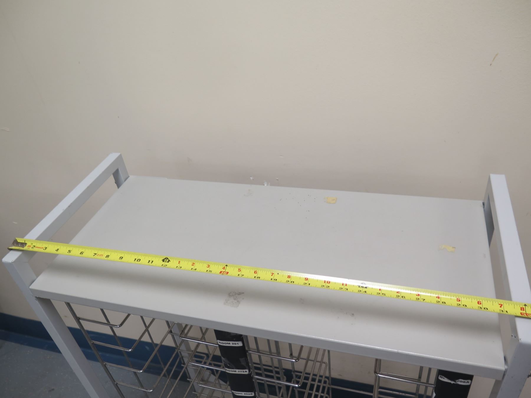 Rolling Metal Storage Shelf 32 X 14 X 46 H Rolling metal storage shelf 32 x 14 x 46 h