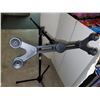 Image 2 : Tripod Suction Cup Percussion Stand