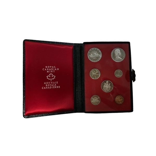 Group of 7 royal Canadian mint coins (possibly silver?)