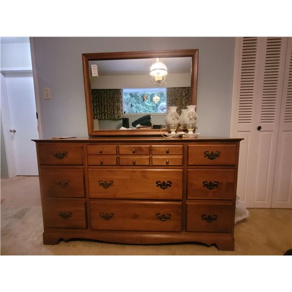 Vilas Maple Dresser C