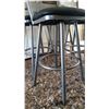 Image 5 : Swivel Bar Stools C