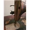 Image 36 : Antique Singer Sewing Machine