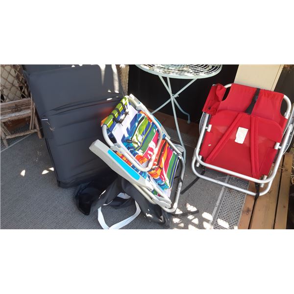 Lawn chairs, cushin mat A