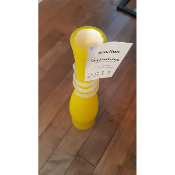 Yellow arts Vase A