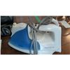 Image 2 : Bag, Steam Iron, A