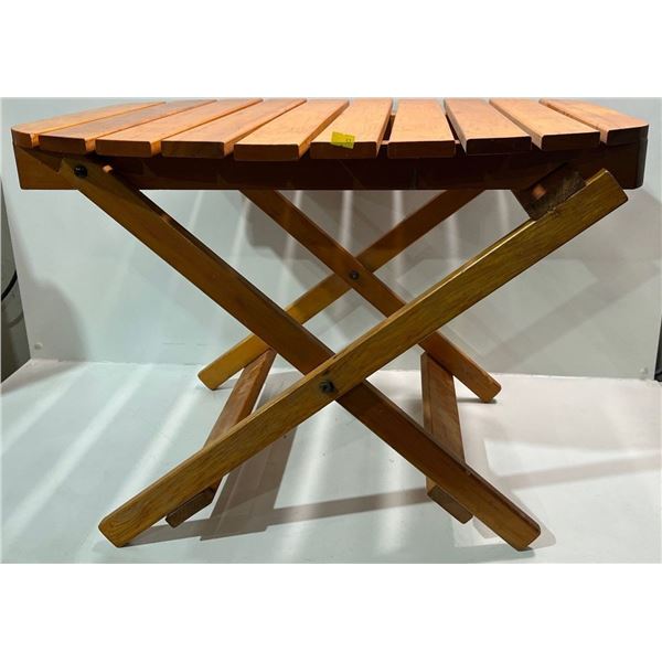 Folding Outdoor Wood Slat Table 29Wx22Dx21.5H