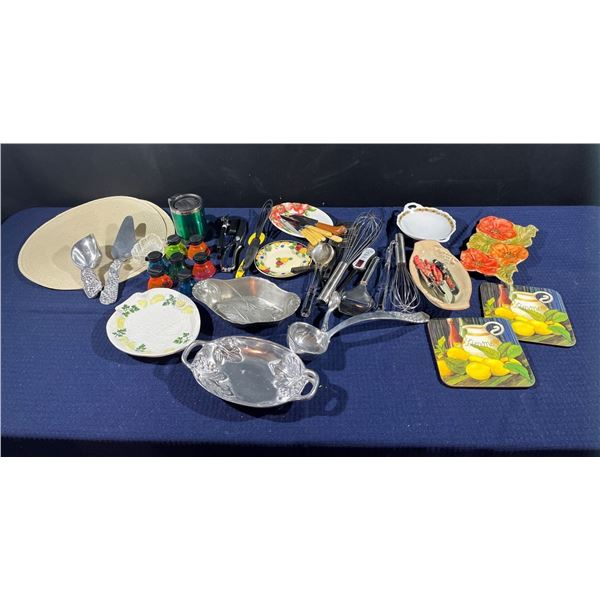 Collection Of Small Serving Bowls 