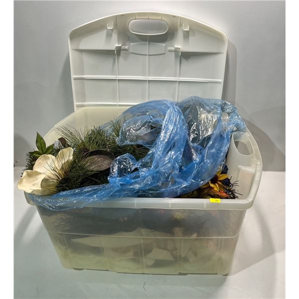Collection of Autumn/Fall Decorations (bin and all contents included)