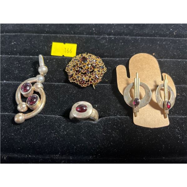 Collection of Garnet Jewelry (Sterling Silver Ring 10.29g)