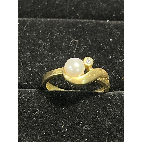 Semi-Precious Gem 10K Gold Ring 2.73g total weight