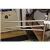 Image 2 : Metal Freestanding Towel Rack