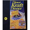 Image 1 : Full box 1998 Kraft Dinner with Gretzky hockey card