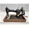 Image 5 : Vintage Singer sewing machine - turns freely