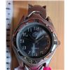 Image 2 : quartz watch