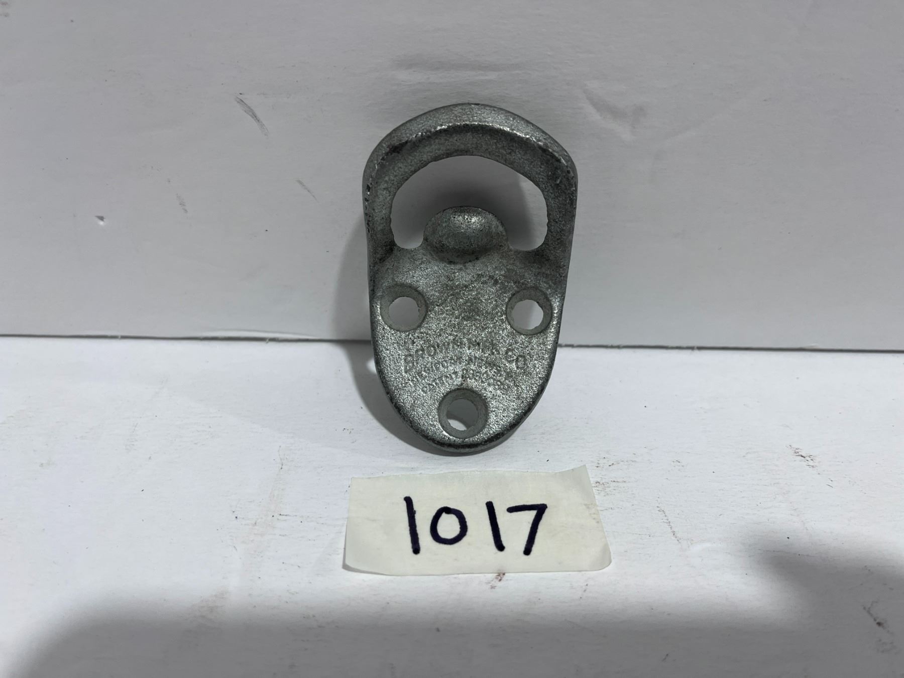 Vintage bottle opener wall mount brown MFG CO - Schmalz Auctions