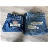 Image 1 : 2 pairs Wrangler Levi's - W-38 L-30