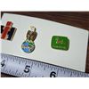 Image 3 : 3 Assorted agriculture pins - Case, John Deere, International pins