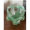 Image 3 : Vintage, Heritage Collection, Canadian handcrafted, art glass basket with iridescent finish