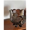 Image 5 : Beautiful, Northwood, vintage, amethyst, carnival glass, footed bowl, in harvest grape pattern
