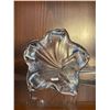 Image 1 : Clear, art glass, flower figurine