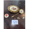 Image 1 : 5 piece lot of vintage, hand made petite point, jewelry pieces
