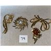 Image 2 : 4 piece lot of vintage, gold toned brooches